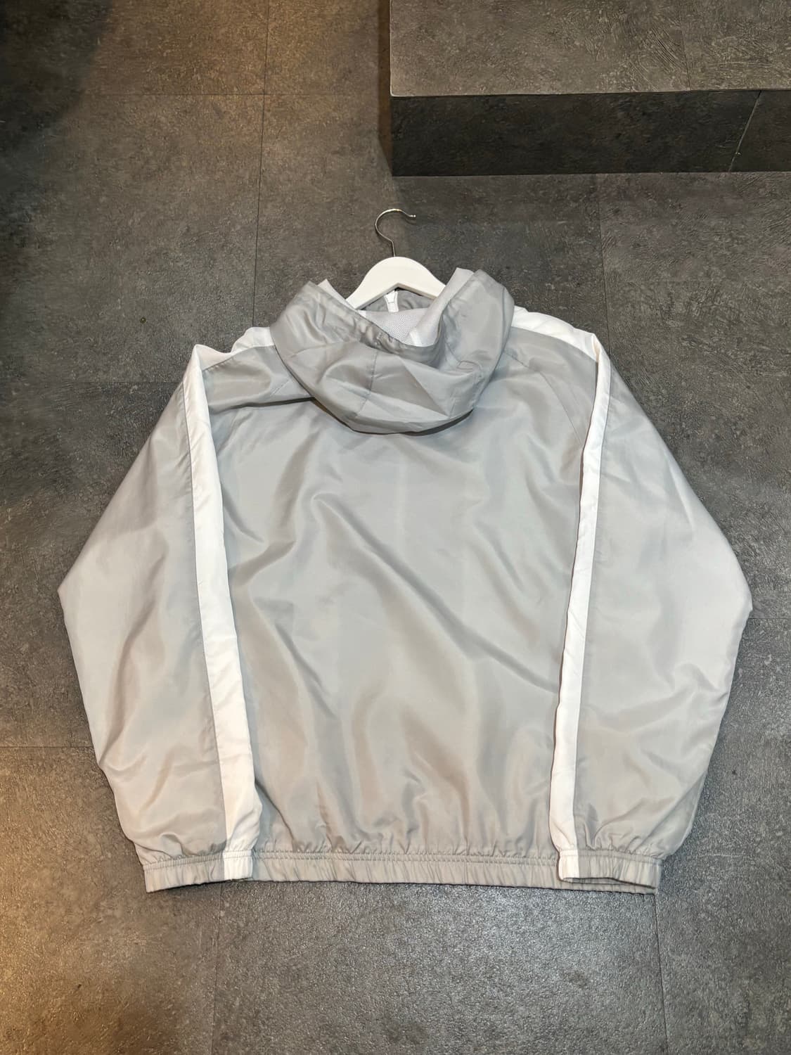 나이키  바람막이 자켓  상품이미지3