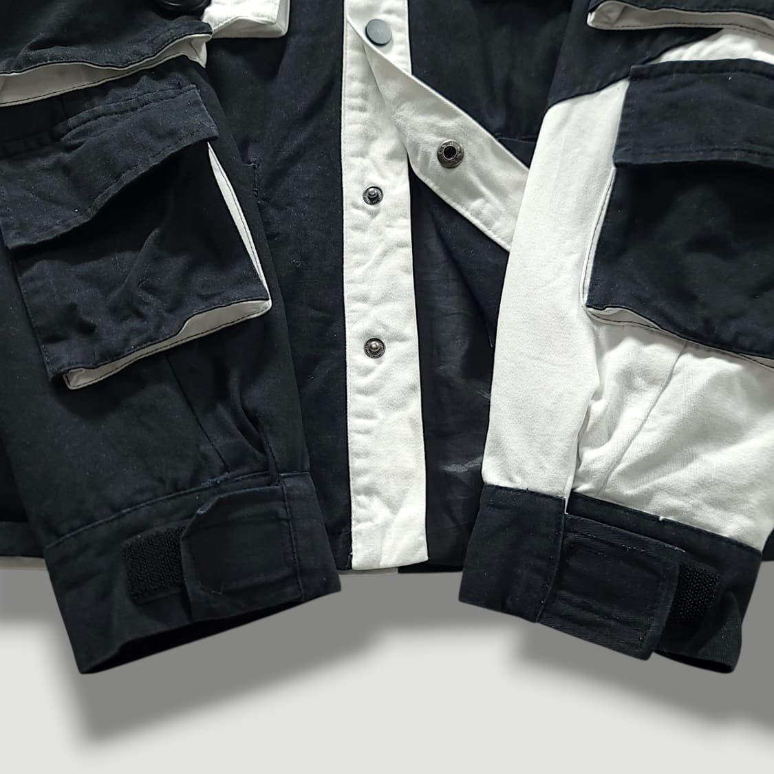 [L] 나이키 에어포스원 블랙&화이트 올드스쿨 유틸리티 자켓 상품이미지8