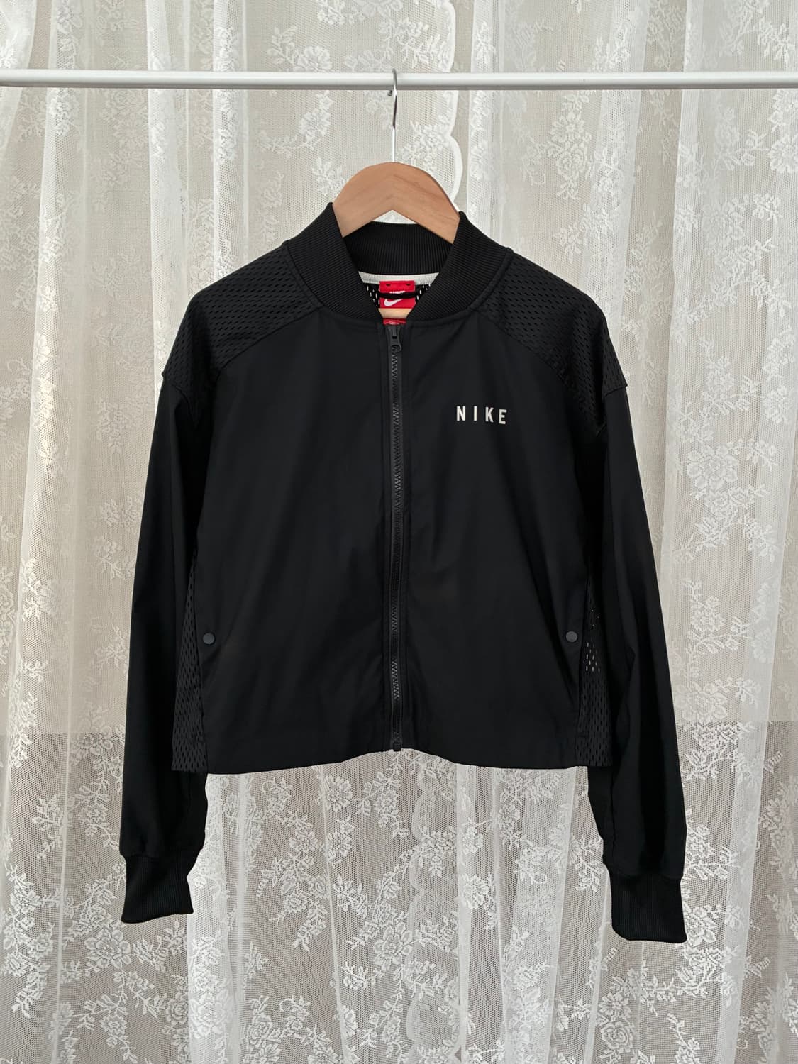 L) 나이키 여성 메쉬 크롭 봄버 자켓 블랙 상품이미지1