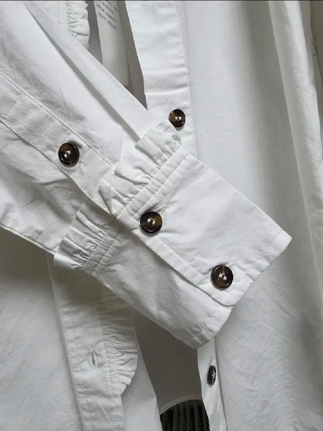 GANNI (가니) 화이트 코튼 셔츠 상품이미지2