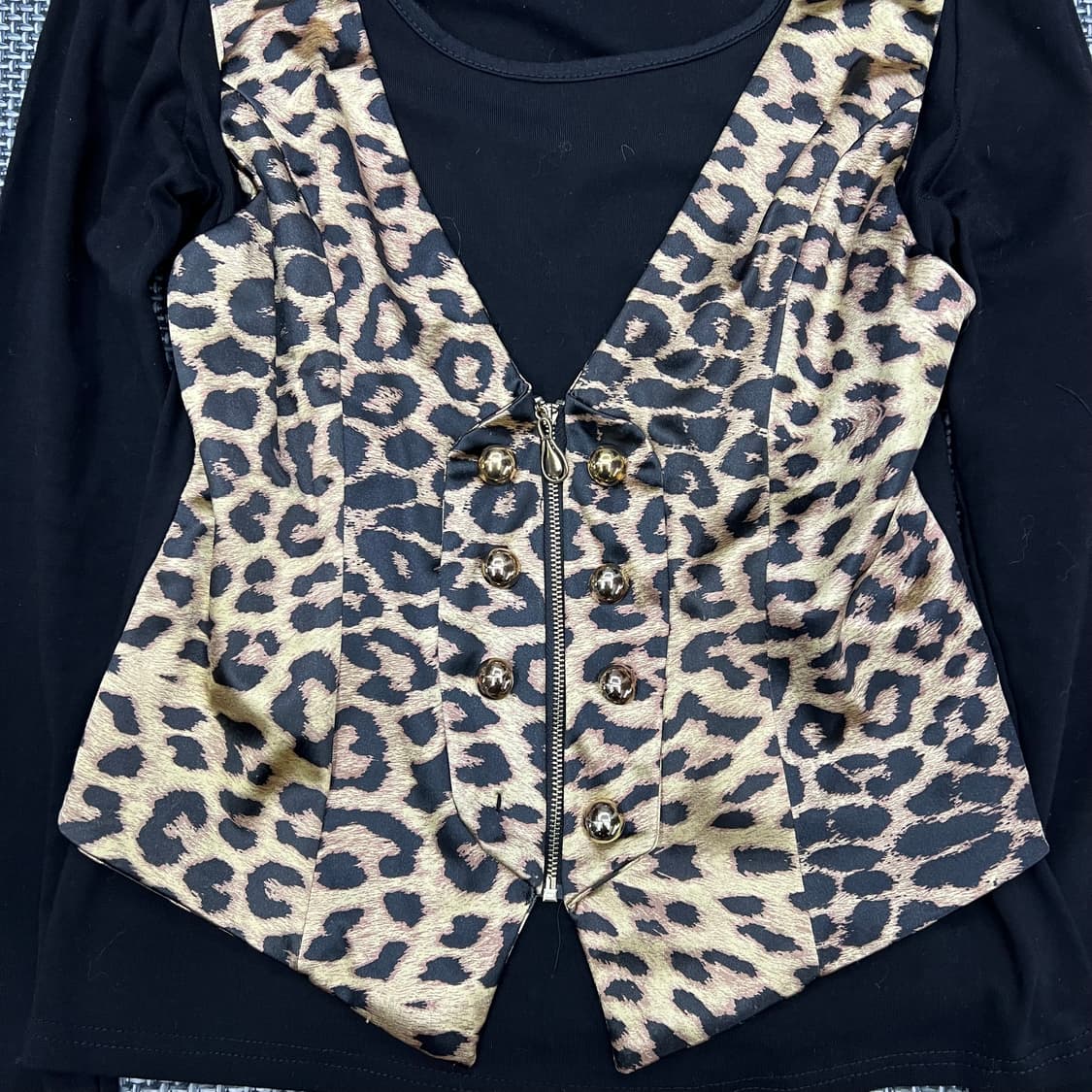 착샷O 빈티지 펑크갸루 레오파드 롱슬리브 상품이미지3