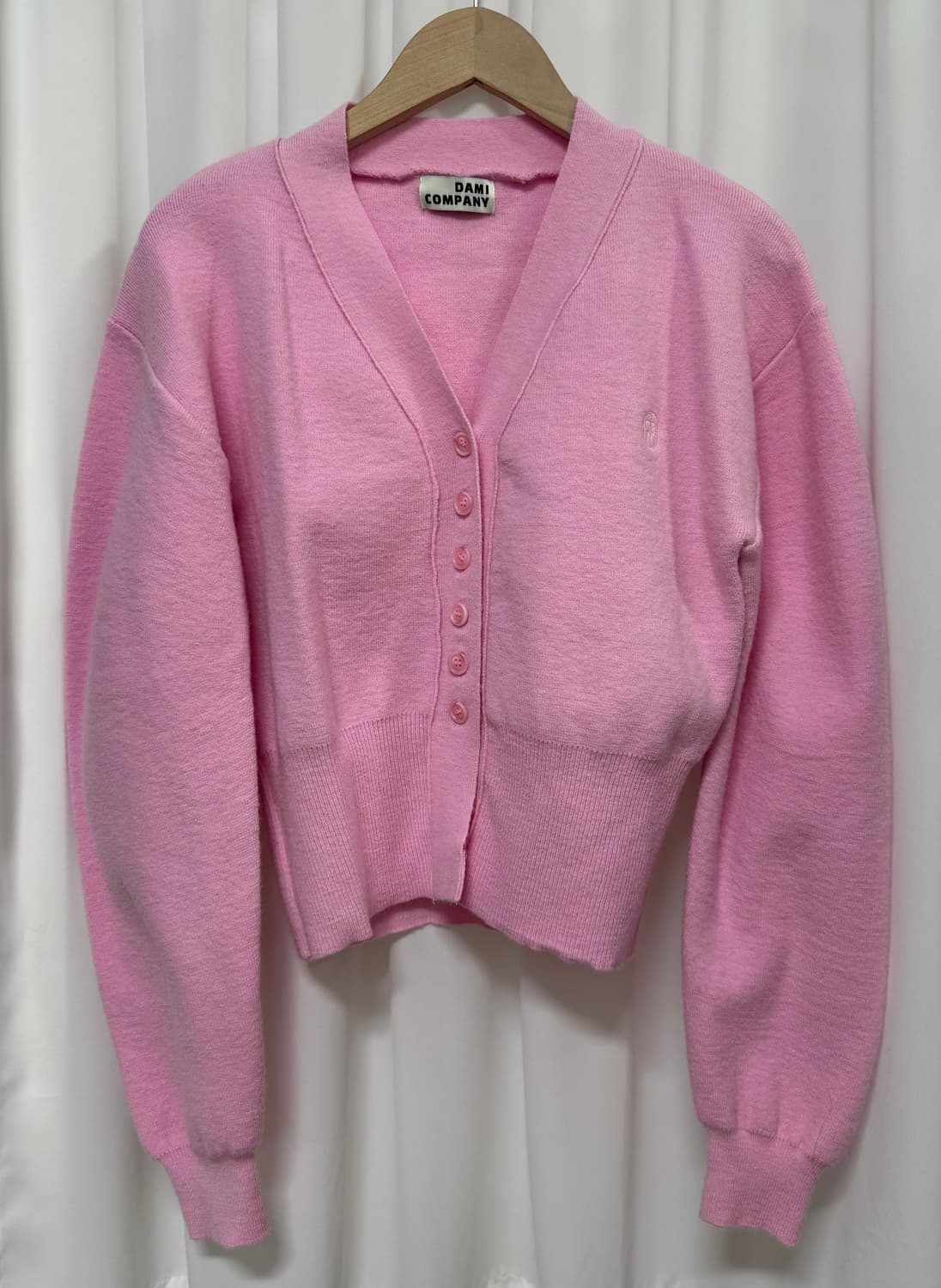 다미컴퍼니 소프트 브이넥 가디건 상품이미지1