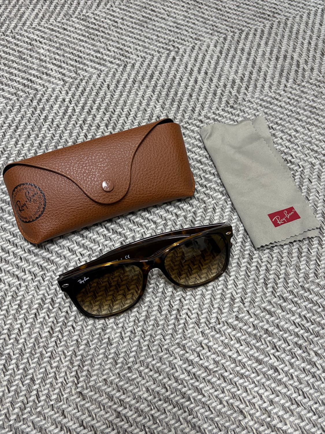 레이벤 2132 710 55mm 상품이미지1