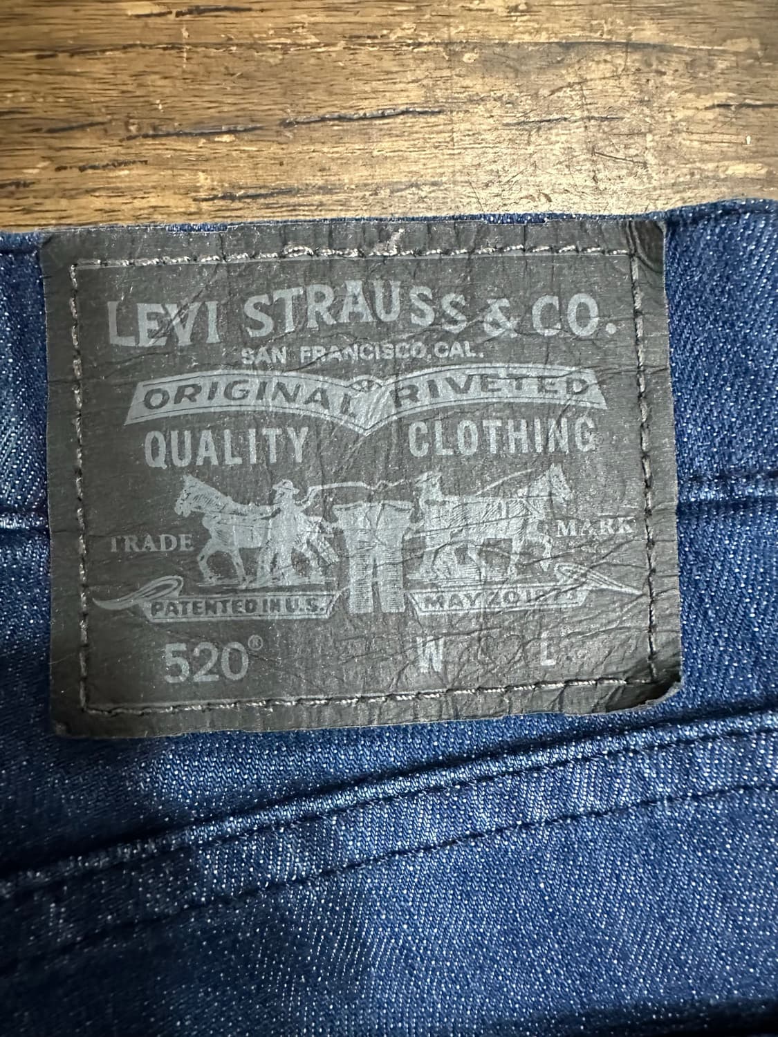 리바이스 LEVIS 520 블랙탭 테이퍼드 데님 팬츠 W32 상품이미지3