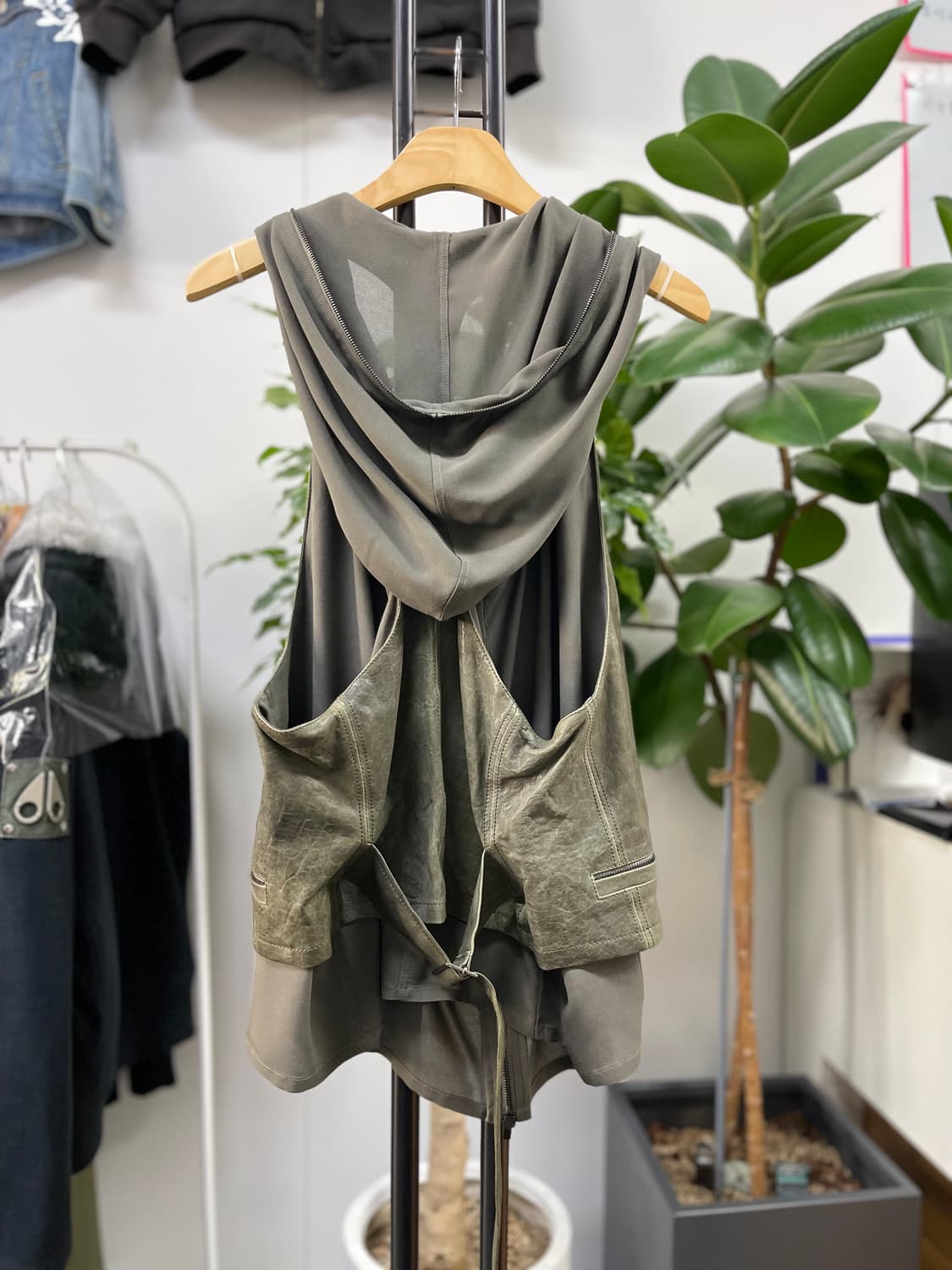 하이더 아커만 레더 후드 자켓  상품이미지2