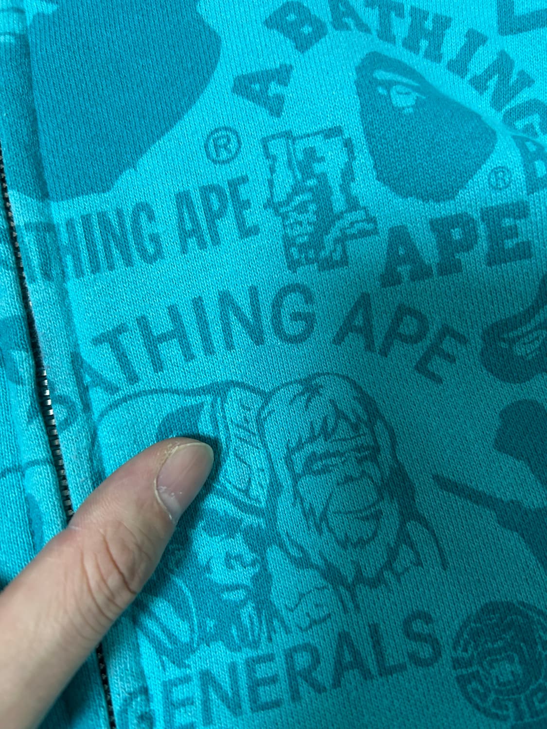 베이프 멀티로고 후드 xl 상품이미지3