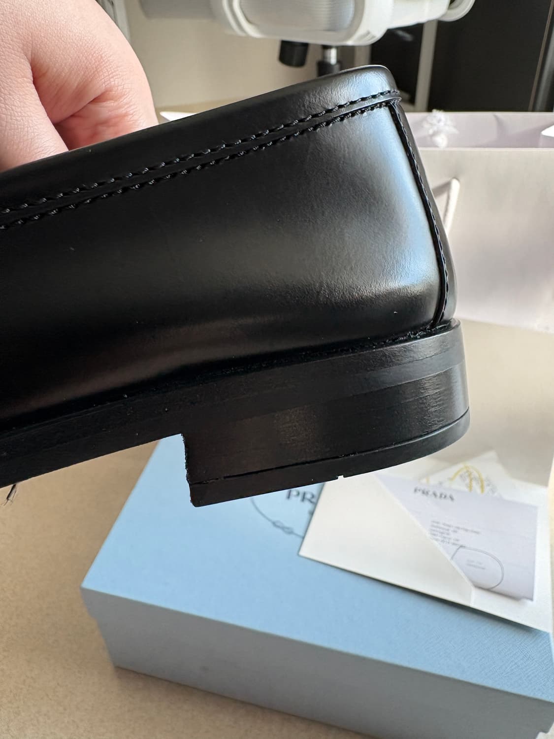 새상품) 프라다 셔링 로퍼 블랙 38.5 상품이미지7