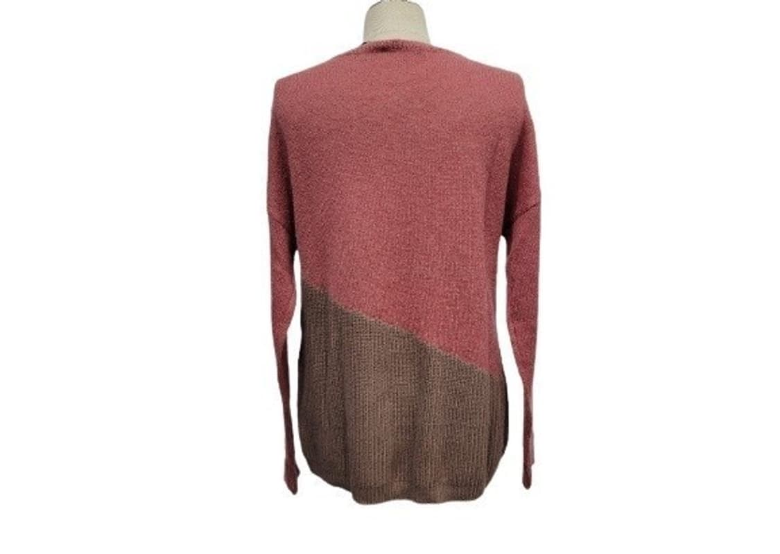 이태리 CARACTERE 까라떼레 투톤 포인트장식 니트 M 새상품
 상품이미지3