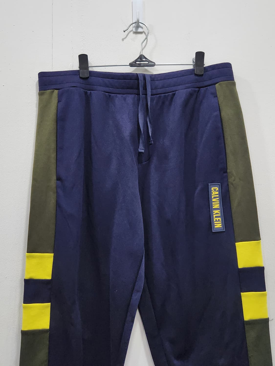 [L] CK 캘빈클라인 트레이닝 조거 팬츠 스웻팬츠 상품이미지2