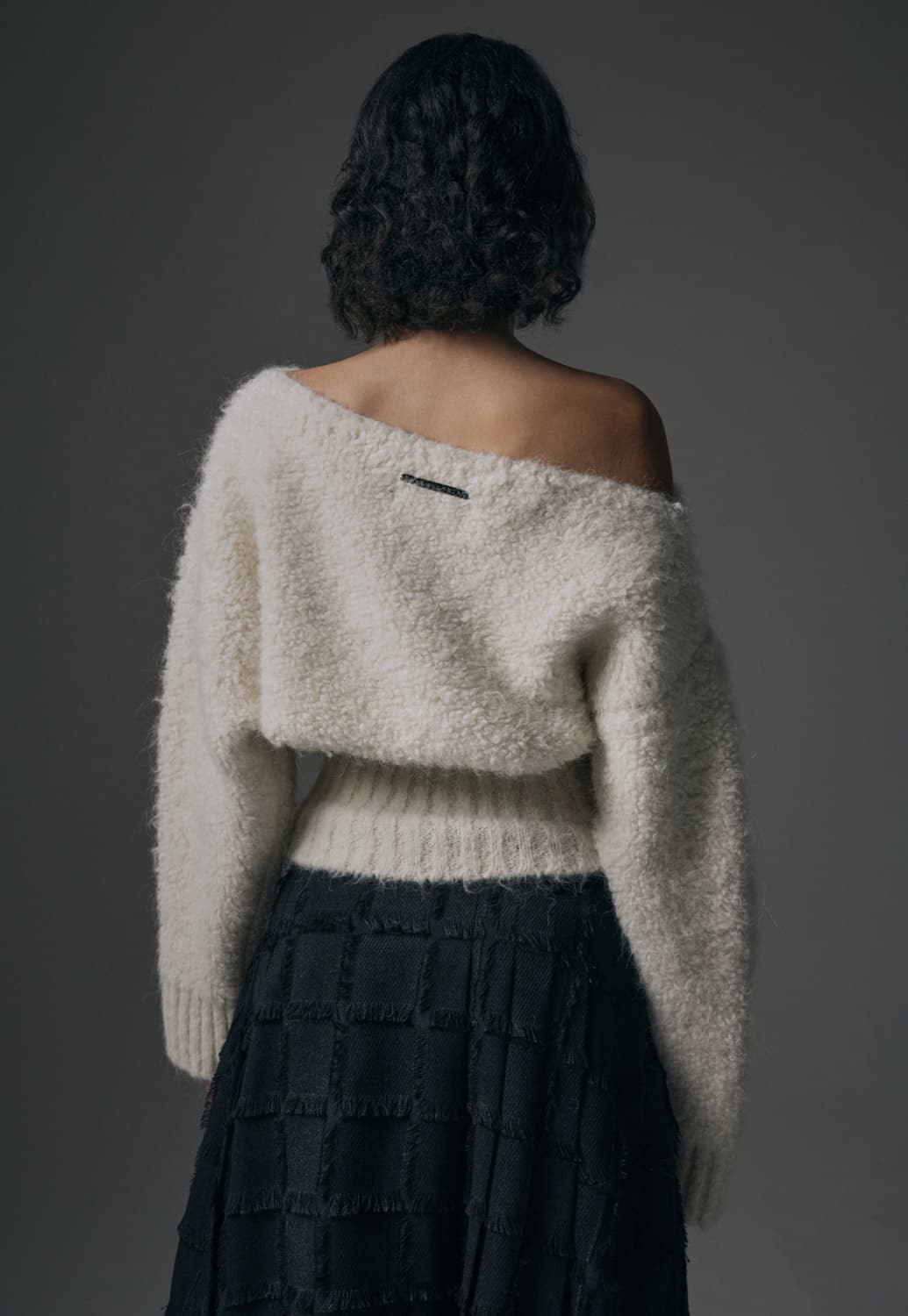 트리밍버드 알파카 부클 오프숄더 니트 아이보리 상품이미지2