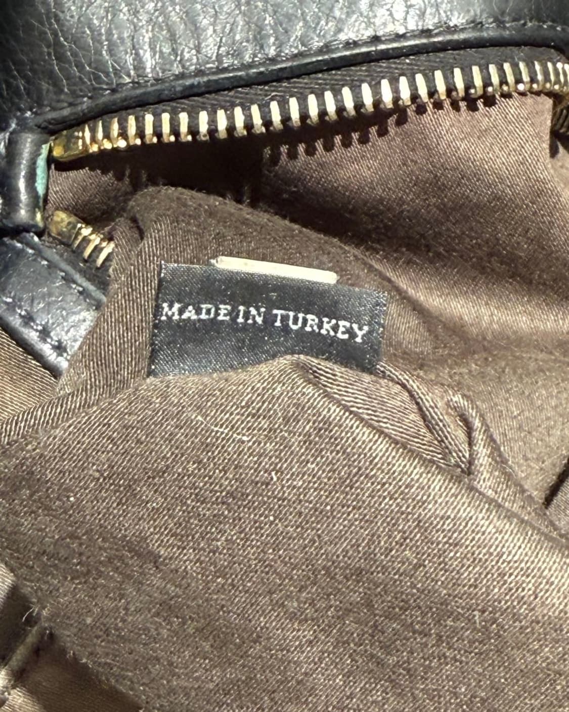 미우미우 블랙 비텔로 럭스 가죽 숄더백 상품이미지7