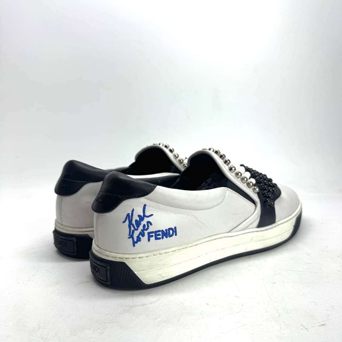 260) FENDI 펜디 칼리토 스터드 슬립온 스니커즈 상품이미지4