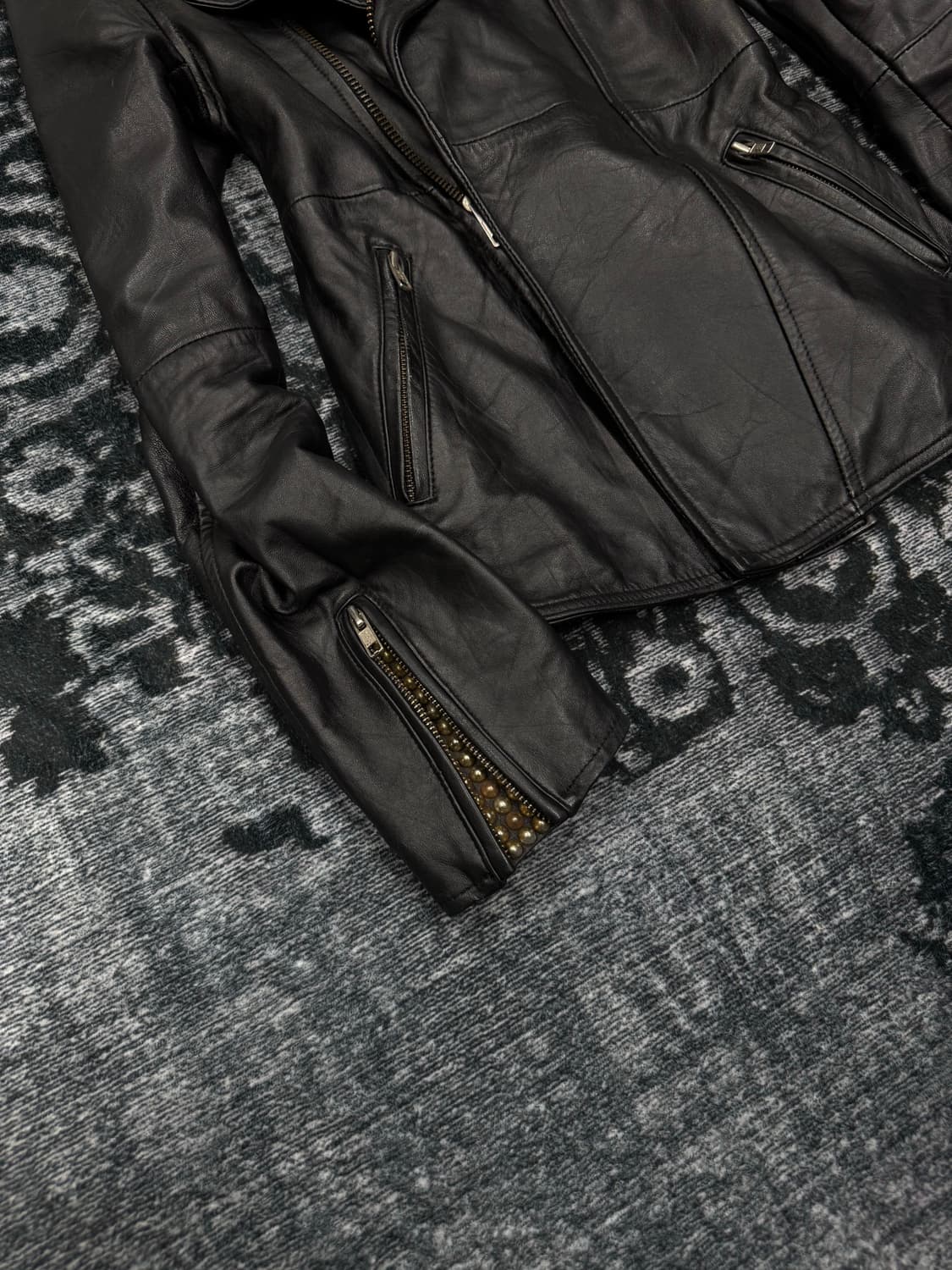 Zac vargas stud leather rider jacket 상품이미지4