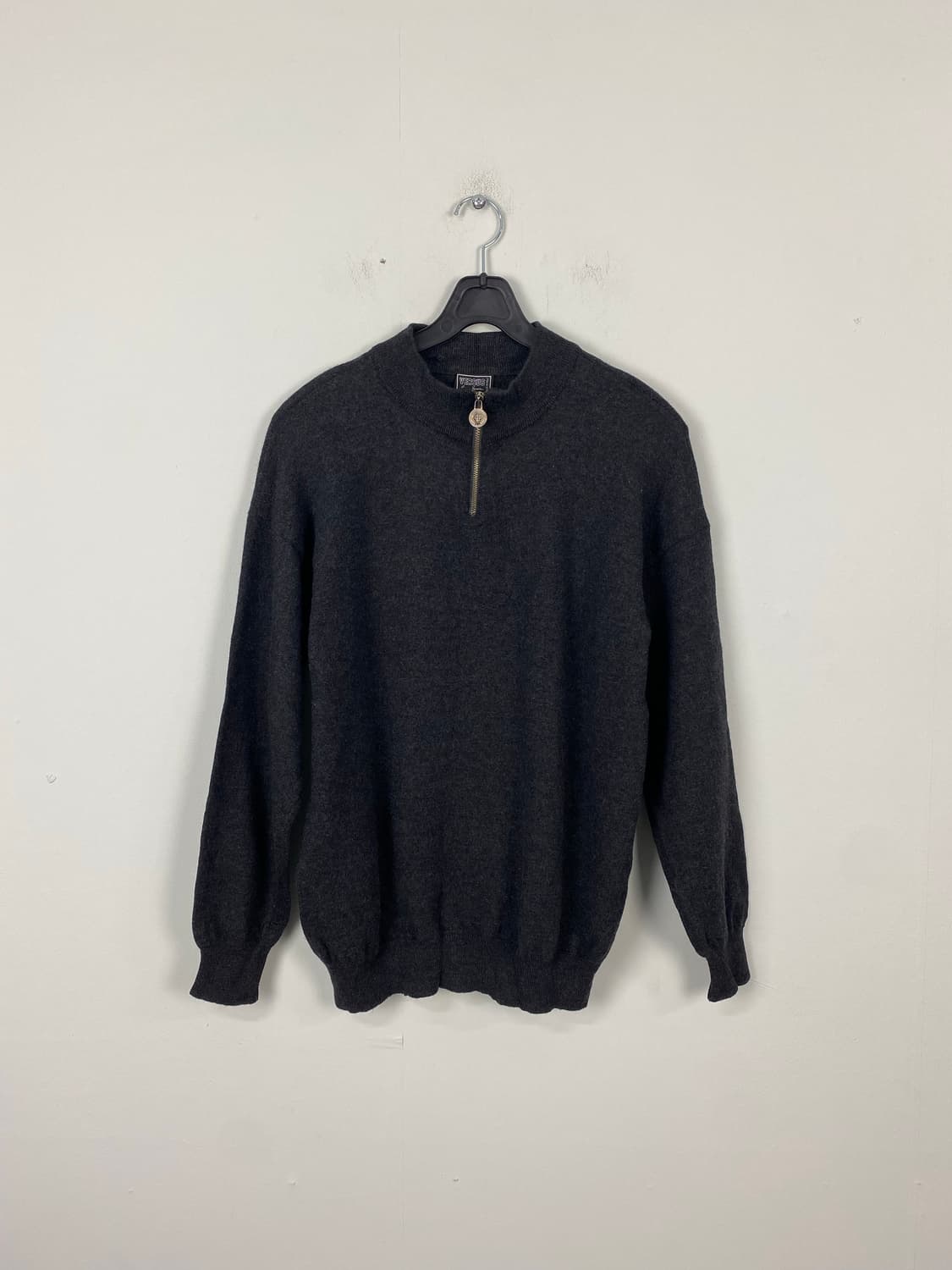 베르수스 베르사체 Versace 울 반집업 니트 <584> 상품이미지1