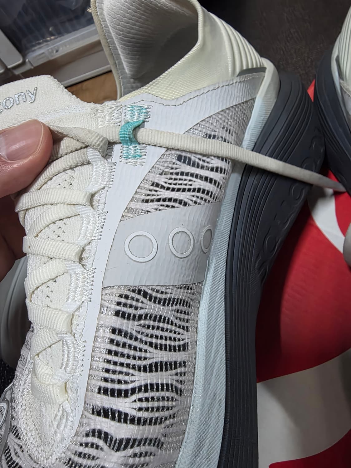 Saucony 엔돌핀 엘리트 2 운동화  /사이즈 290 팔아요 !!  상품이미지8