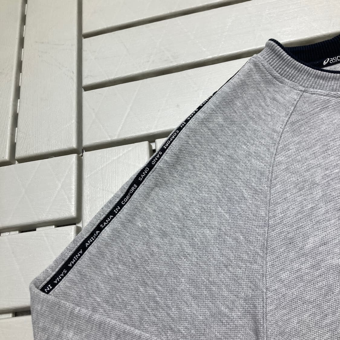 [100]아식스 루즈핏 자수 맨투맨 0285 상품이미지3