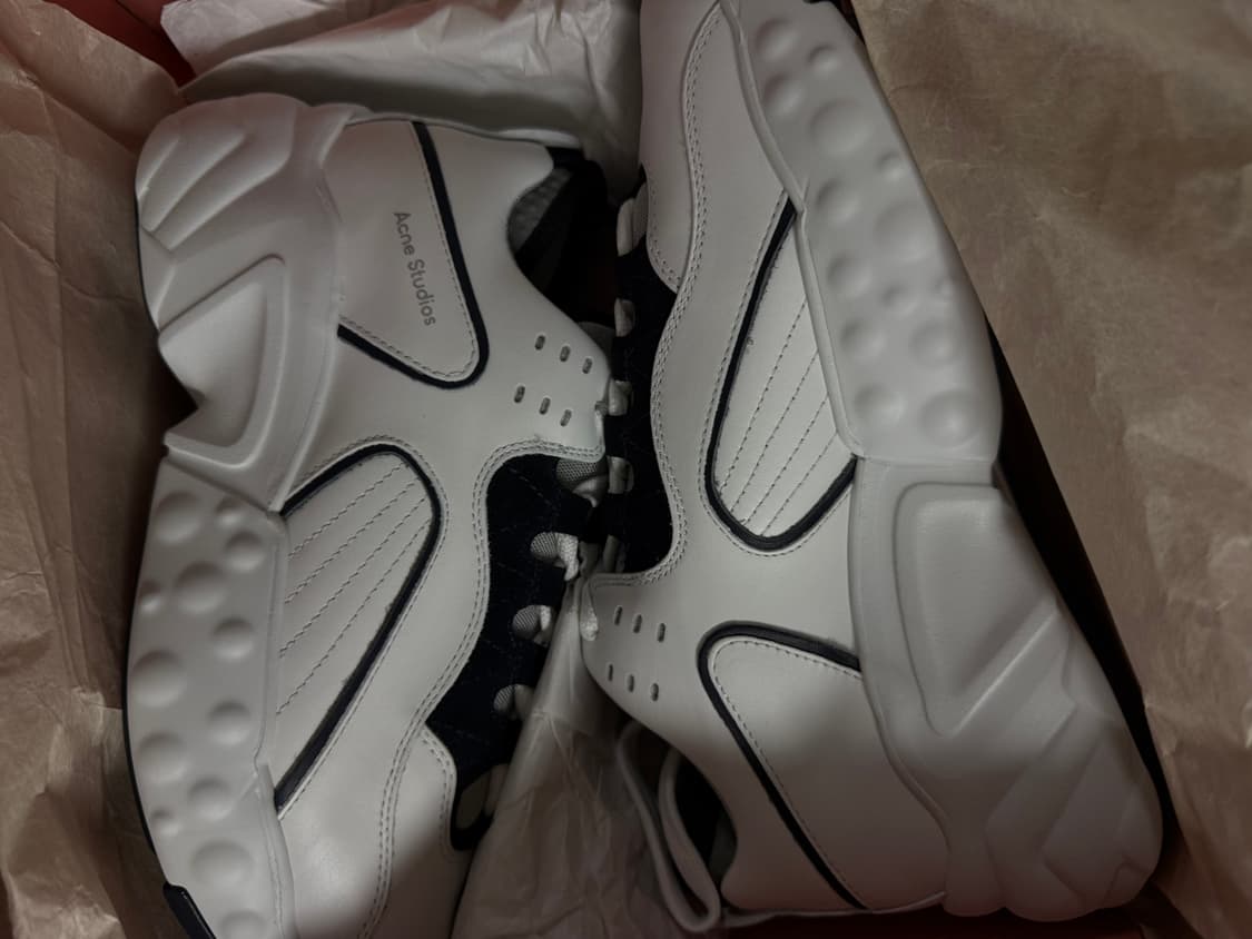 [40] 아크네 스튜디오 락어웨이 레더 스니커즈 멀티 화이트 상품이미지2