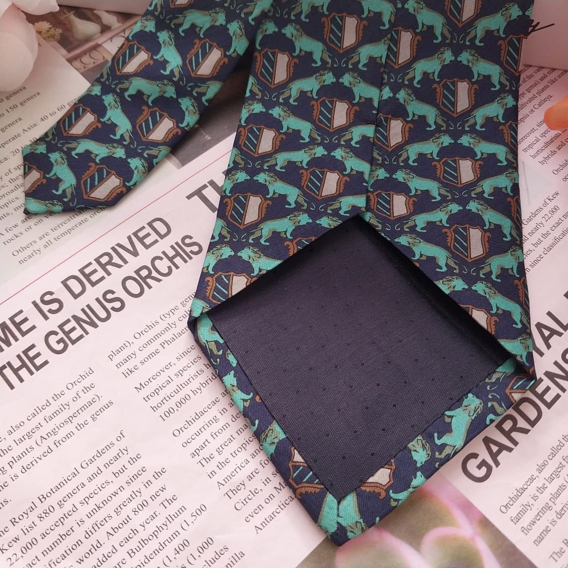 리카르도 실크 사자 문장 패턴 넥타이 9.6cm A+등급 K1282
 상품이미지7