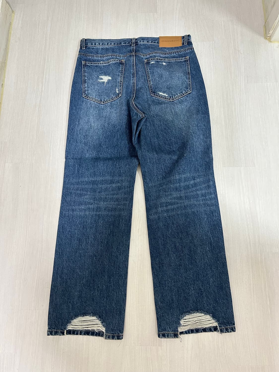 [XL]엑스트라오디너리 데미지 데님팬츠 블루 판매합니다. 상품이미지4
