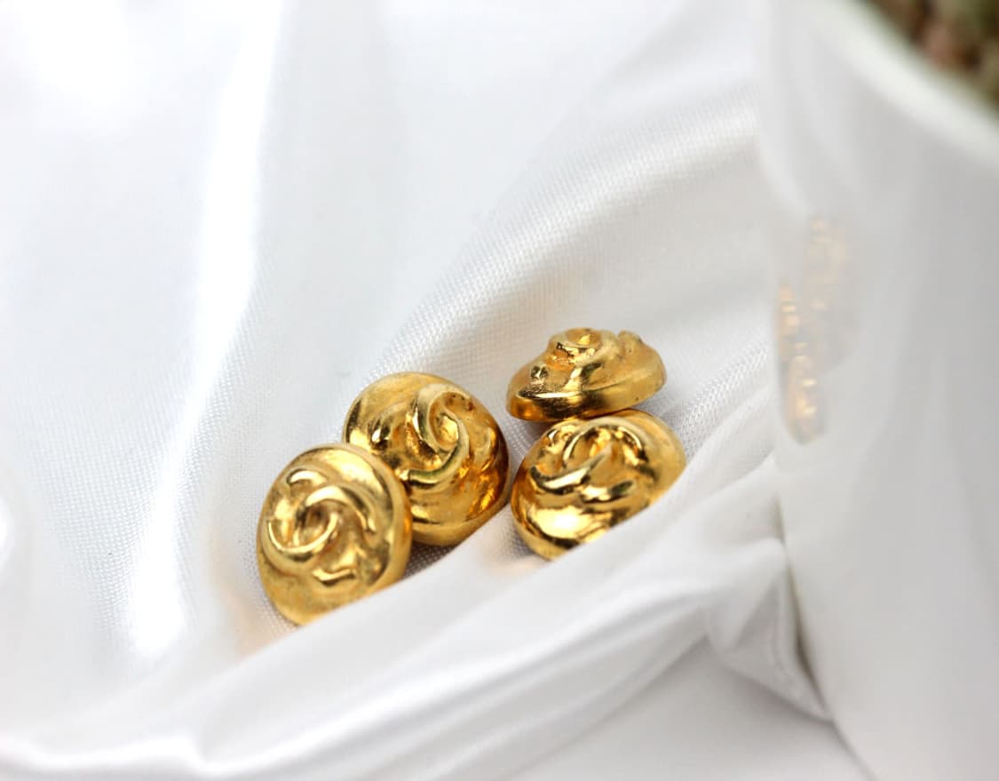 샤넬 A+등급 남자 명품 커프스 빈티지 단추 모티브 상품이미지8