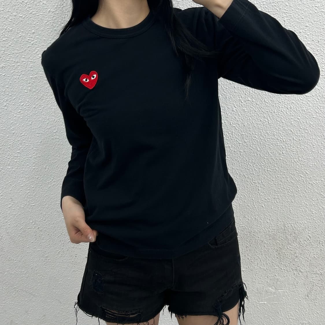 꼼데가르송 하트와펜 블랙 긴팔티 S 상품이미지1