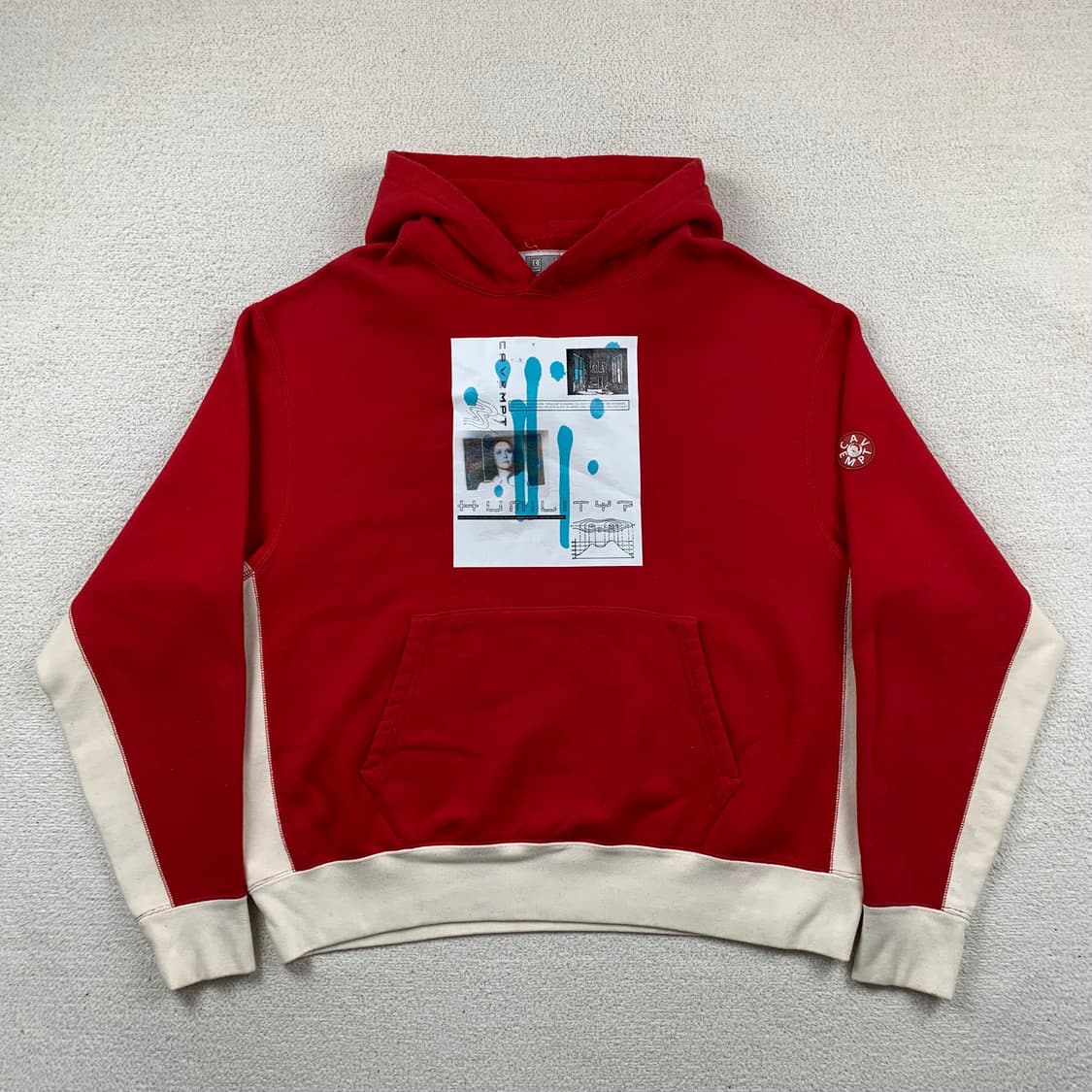 카브엠트 그래픽 후드티 레드 상품이미지1