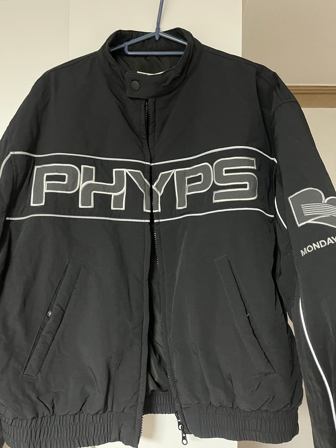 피지컬에듀케이션 레이서 점퍼 상품이미지4