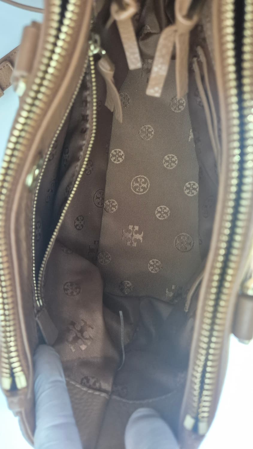 토리버치 아만다 카멜 더블 집 토트백 상품이미지10