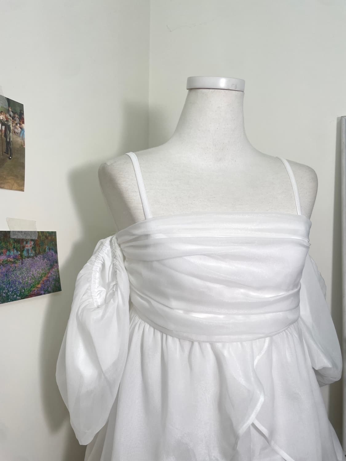 white chiffon draping off-shoulder blous 상품이미지6
