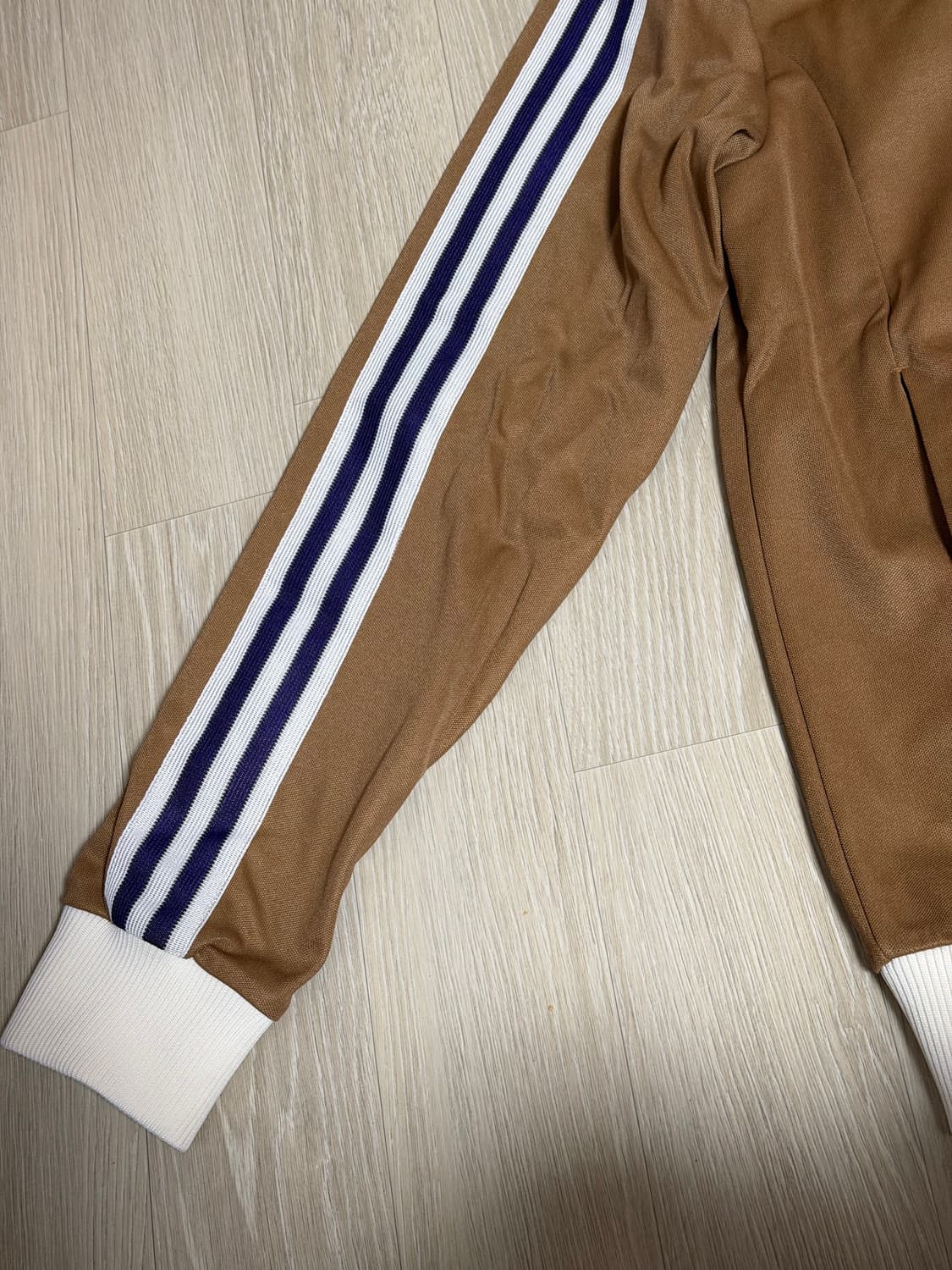 아디다스 아디컬러 헤리티지 나우 스트라이프 트랙탑 상품이미지5