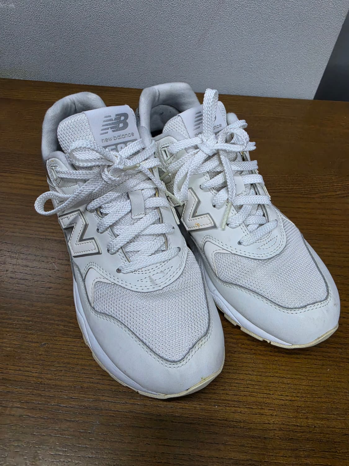 뉴발란스 580 올화이트 운동화 상품이미지2