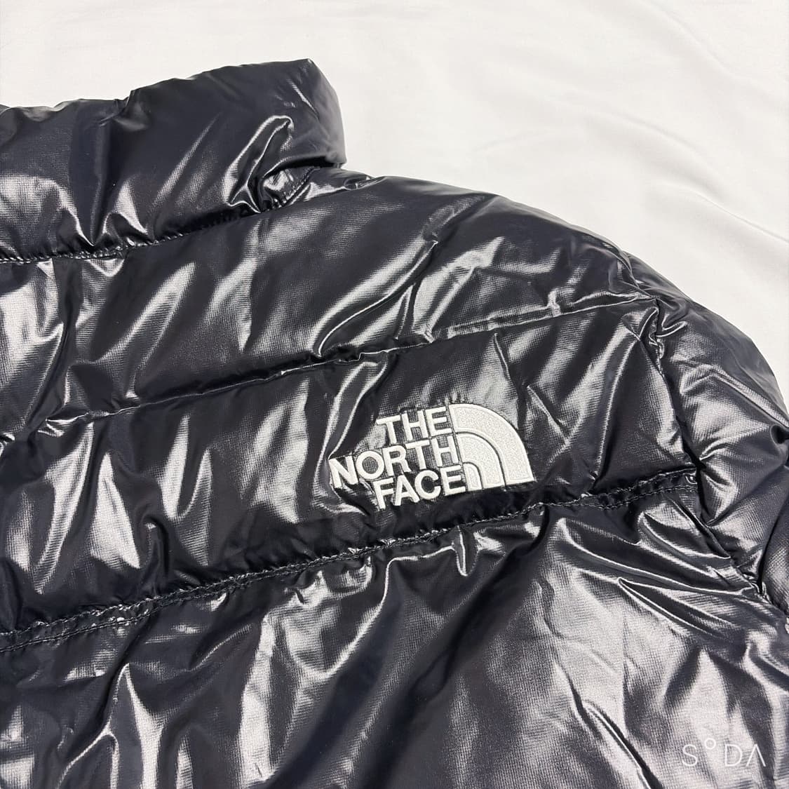 노스페이스 700 블랙 크롭 패딩 S 상품이미지3