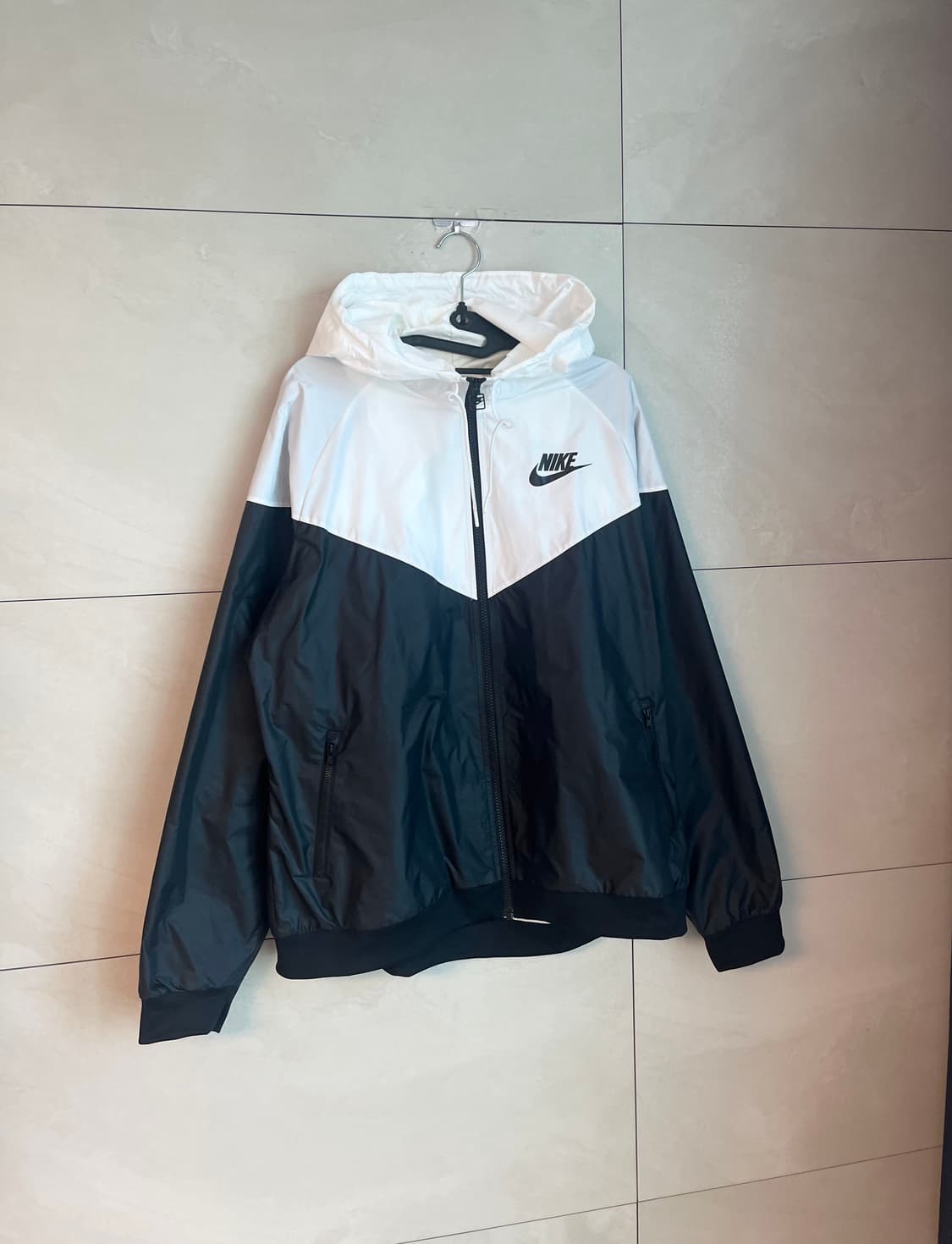 나이키 윈드러너 바람막이 블랙/화이트 [XL] 상품이미지3