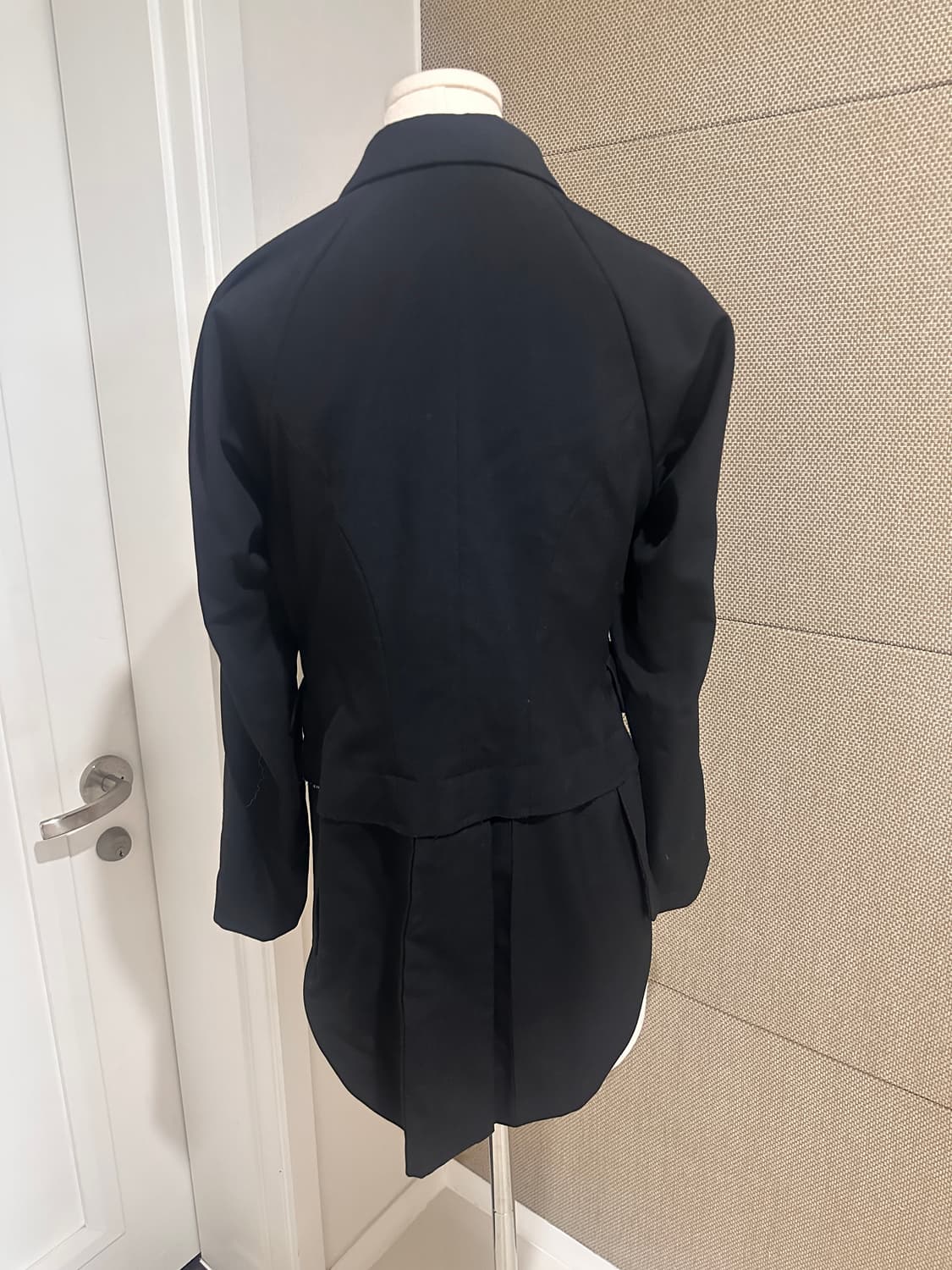 꼼데가르송 18aw 테일러 비대칭 자켓 상품이미지3