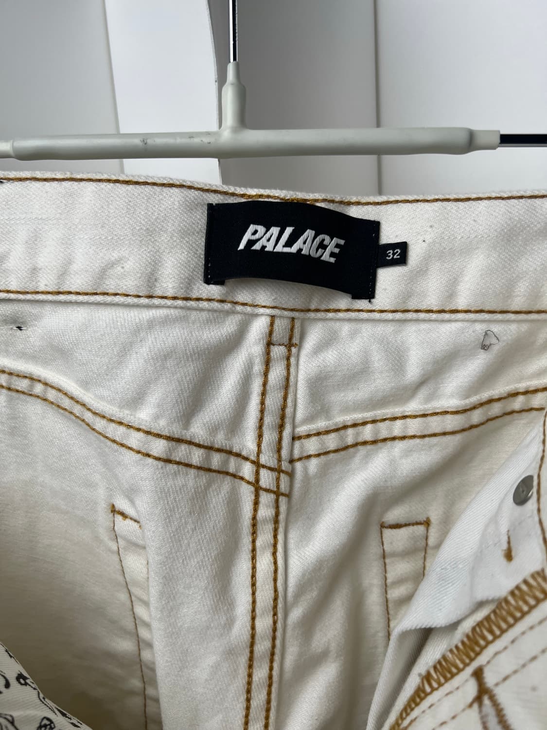 Palace 팔라스 화이트 데님. 새상품 상품이미지2