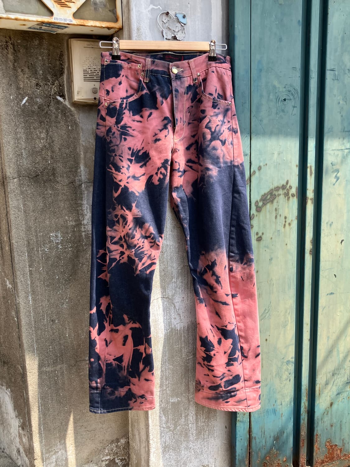 Levi’s Engineered 타이다이 워싱 데님 상품이미지1