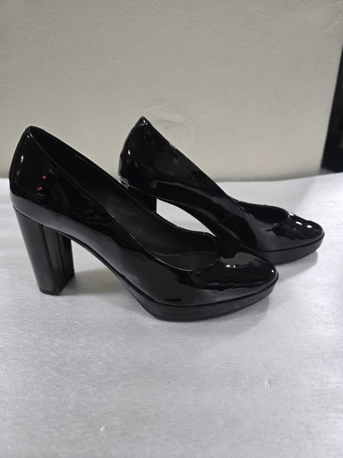 GEOX 제옥스 블랙 에나멜 펌프스힐35 상품이미지2