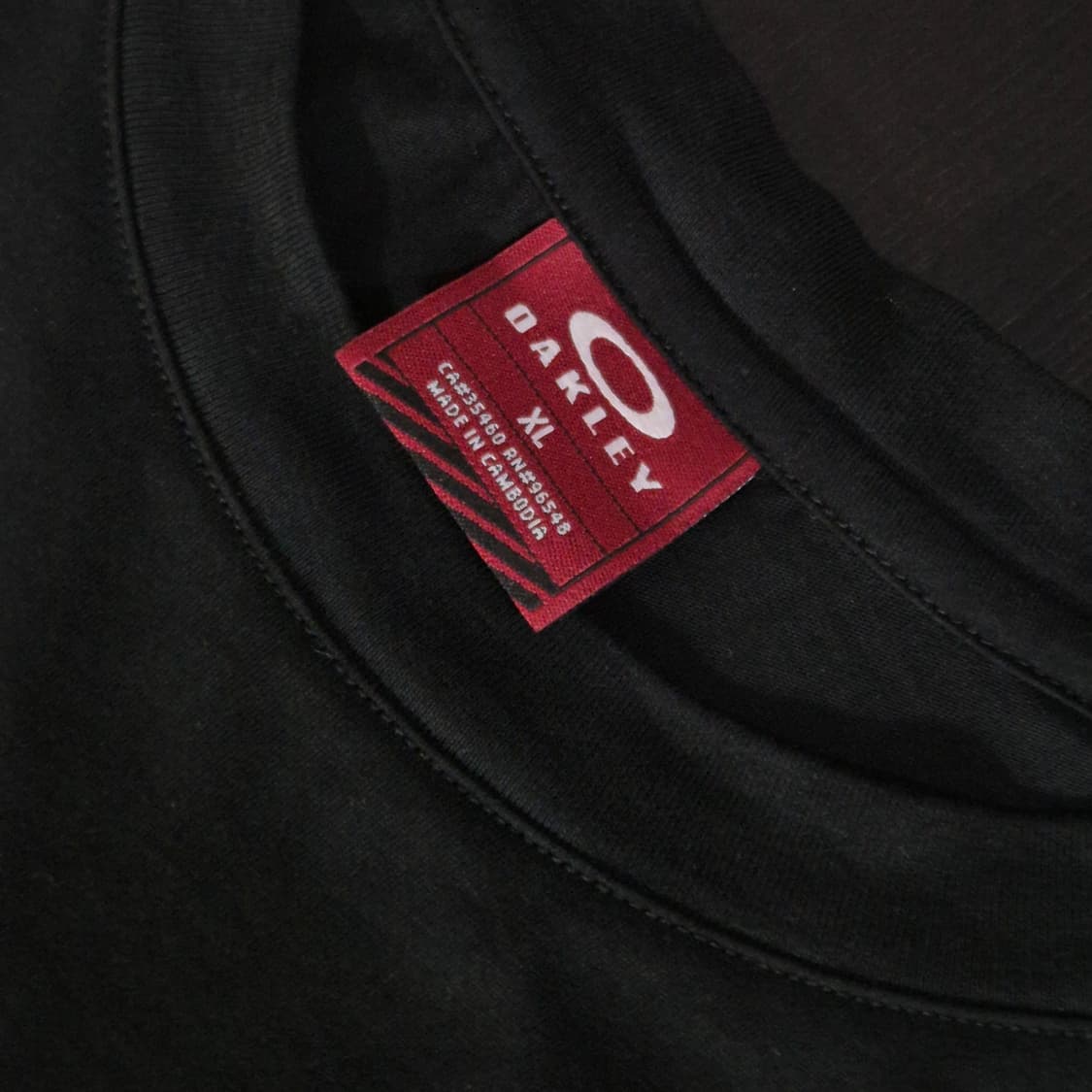 오클리 메탈 로고 포인트 반팔 티셔츠 XL사이즈 상품이미지4