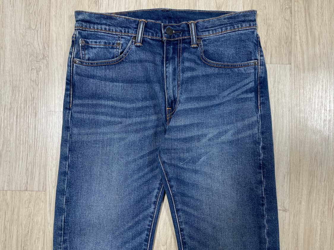 32) 리바이스 매장판 505 일자핏 중청워싱 데님팬츠 상품이미지4