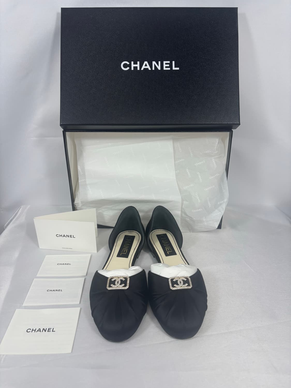 (새상품)샤넬 발레리나 플랫 사틴 메탈 슈즈 36.5 상품이미지2