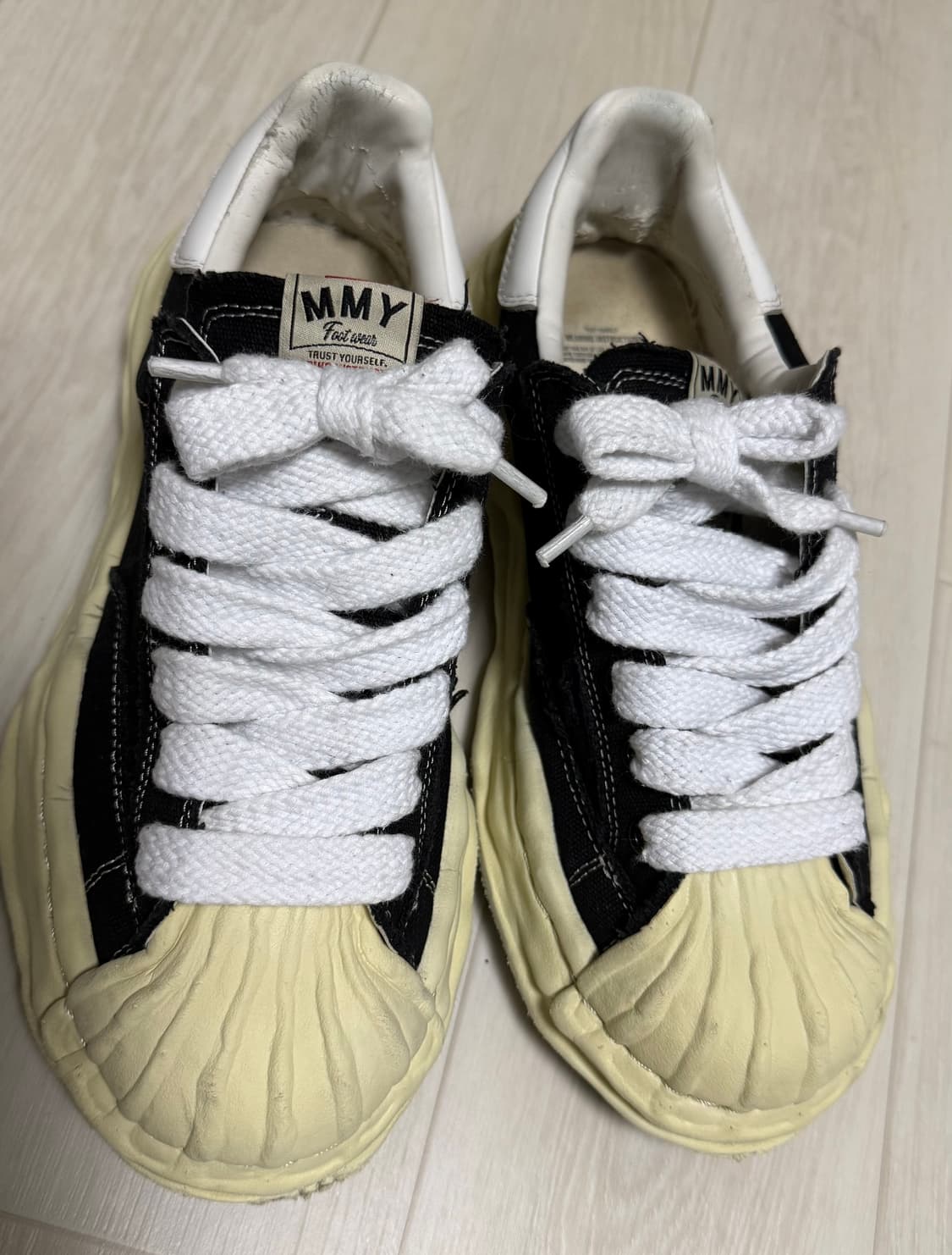 메종 미하라 야스히로 블레이키 VL OG 솔 캔버스 로우탑 스니커즈 블랙 상품이미지1