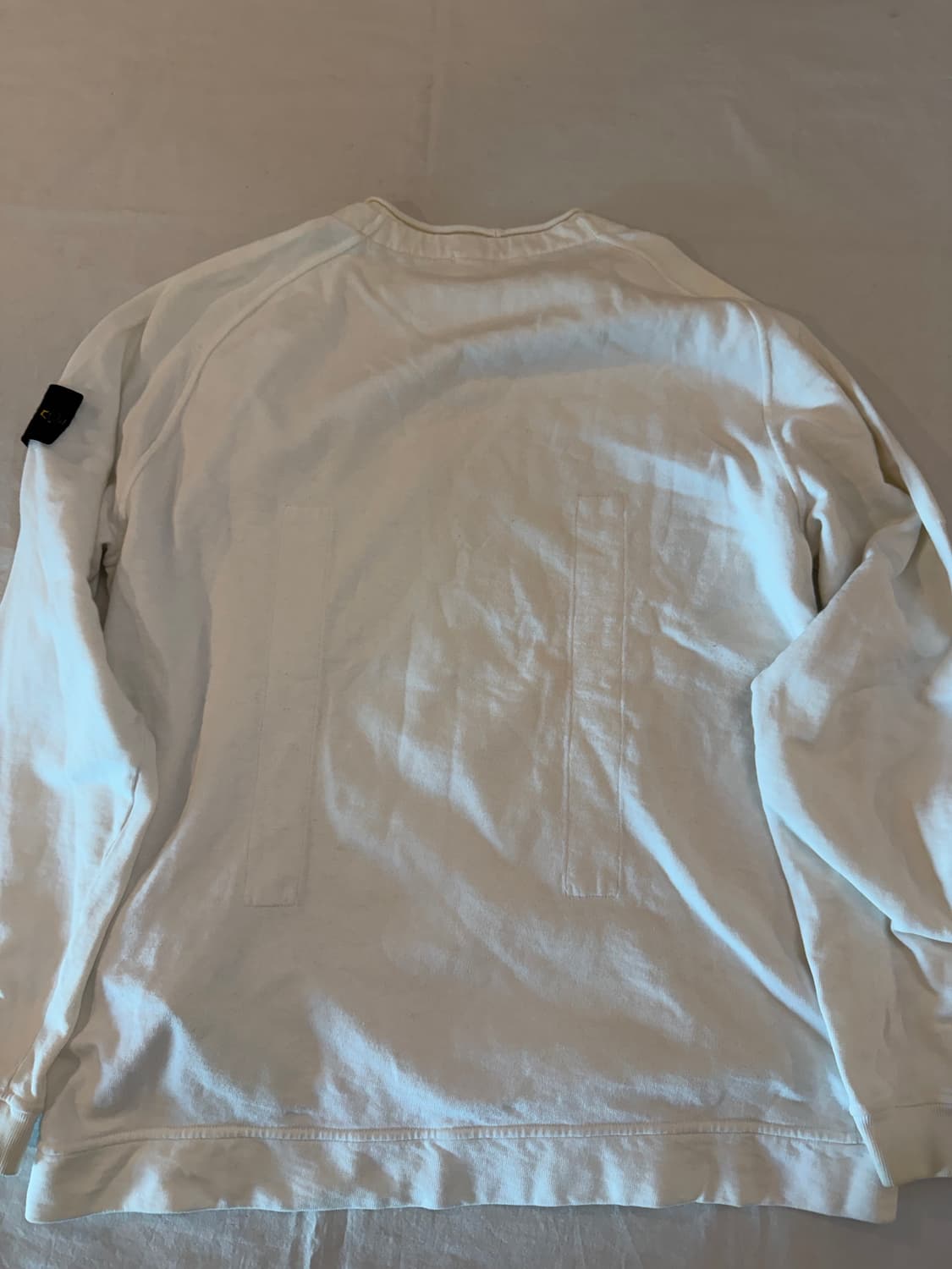 18FW 스톤아일랜드 맨투맨 스웻셔츠 화이트 상품이미지4