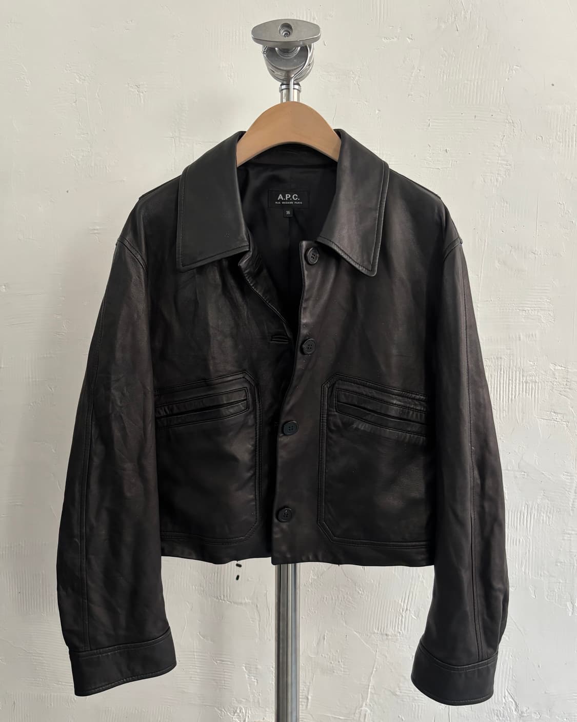 A.P.C. 아페쎄 크롭 블랙 레더 자켓 상품이미지5