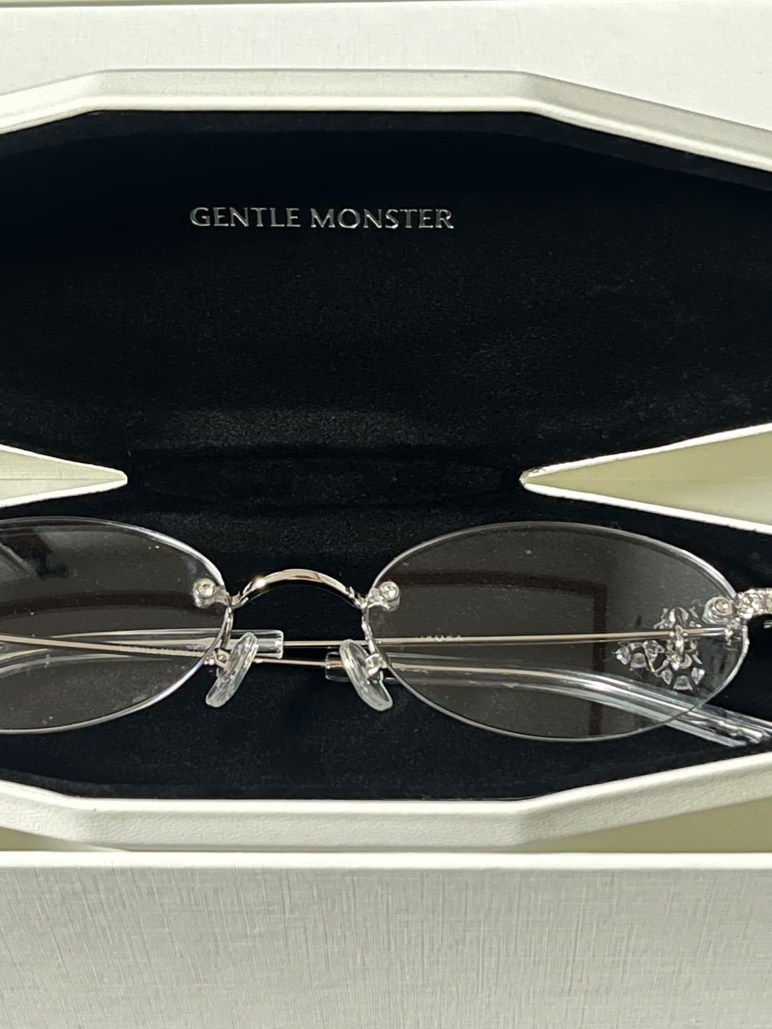 젠틀몬스터 오로라02 상품이미지2