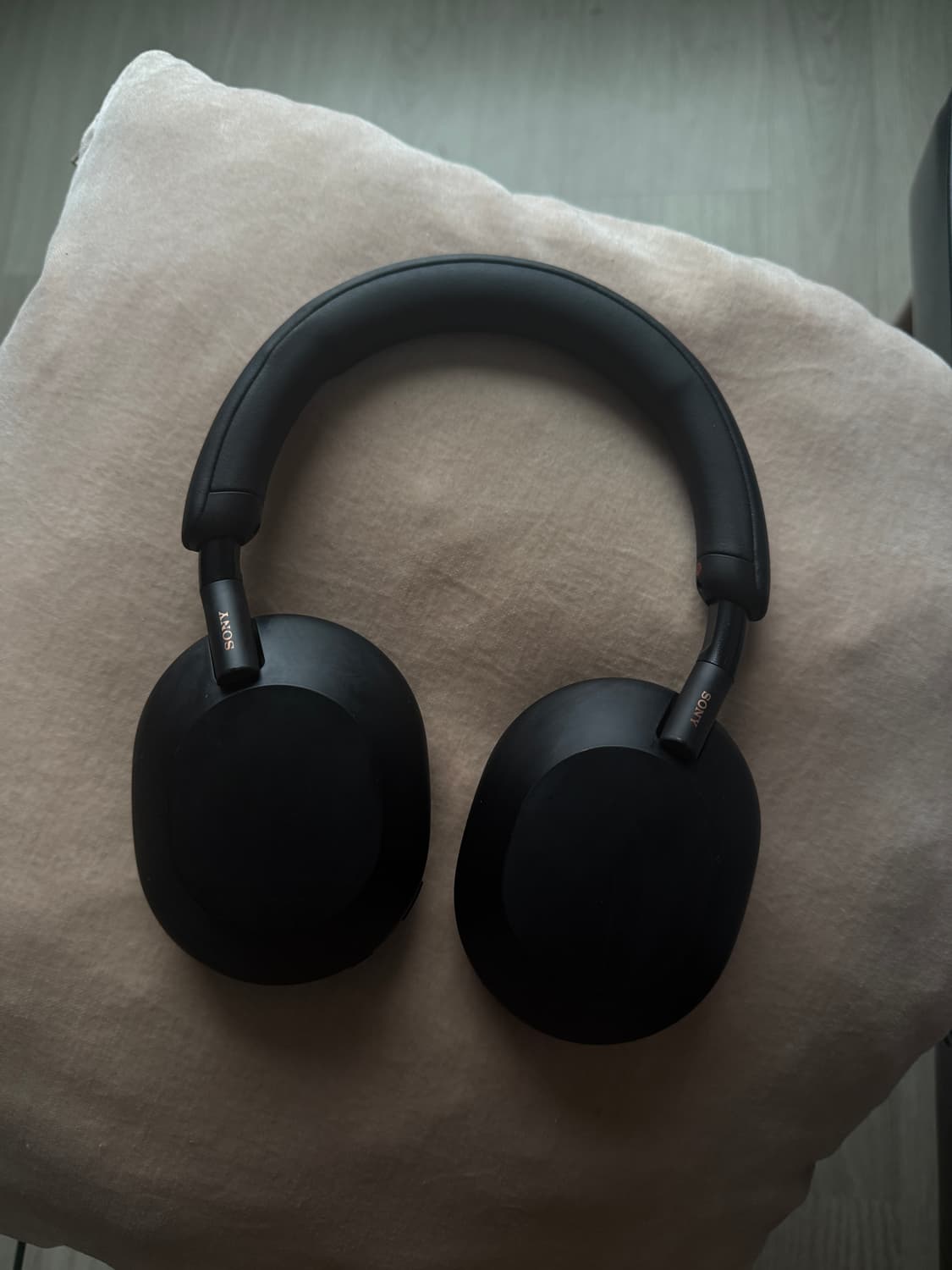 소니 WH-1000XM5 상품이미지2