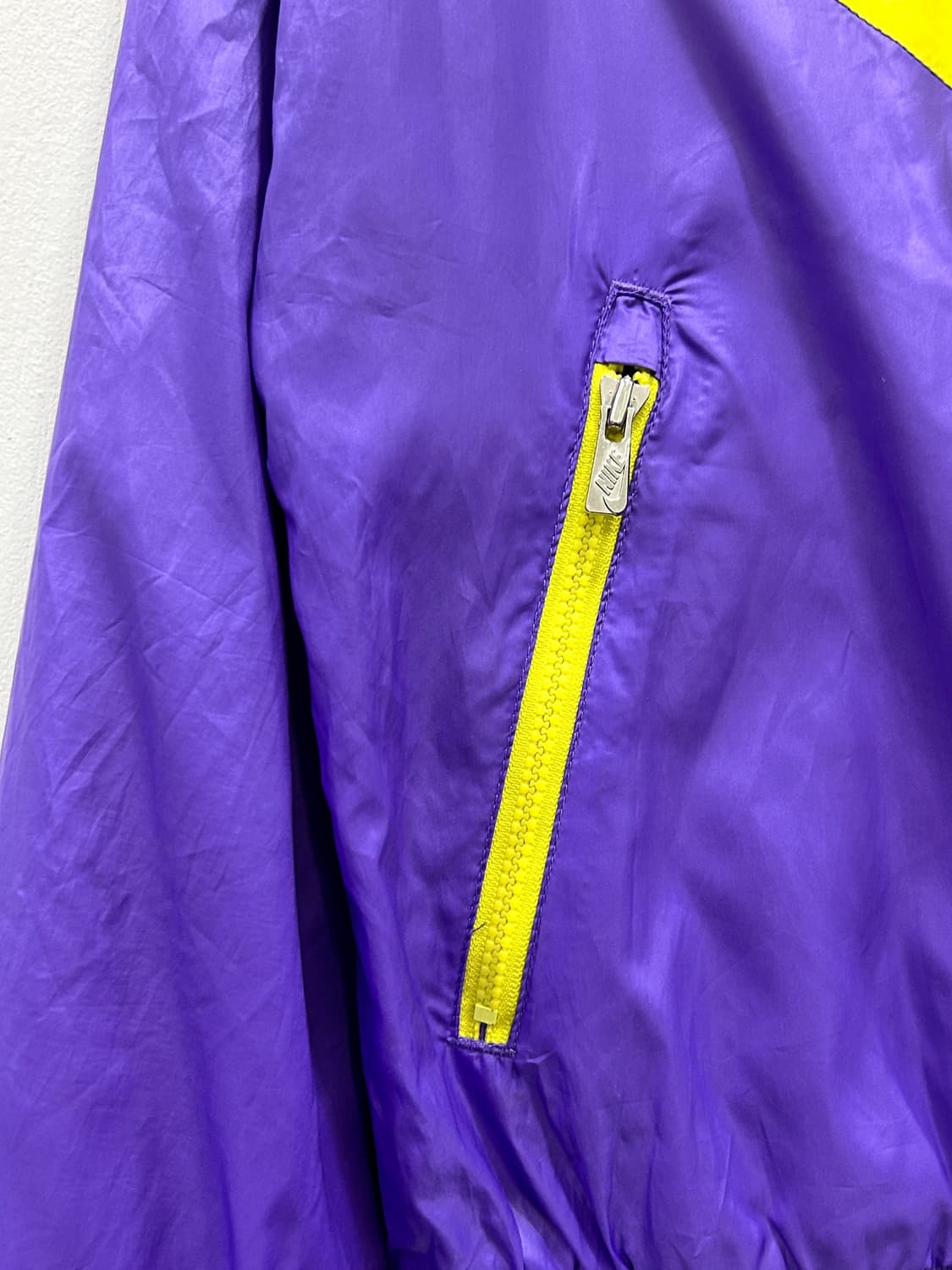 나이키 후드 바람막이 윈드러너 여성 S 옐로우퍼플 상품이미지3