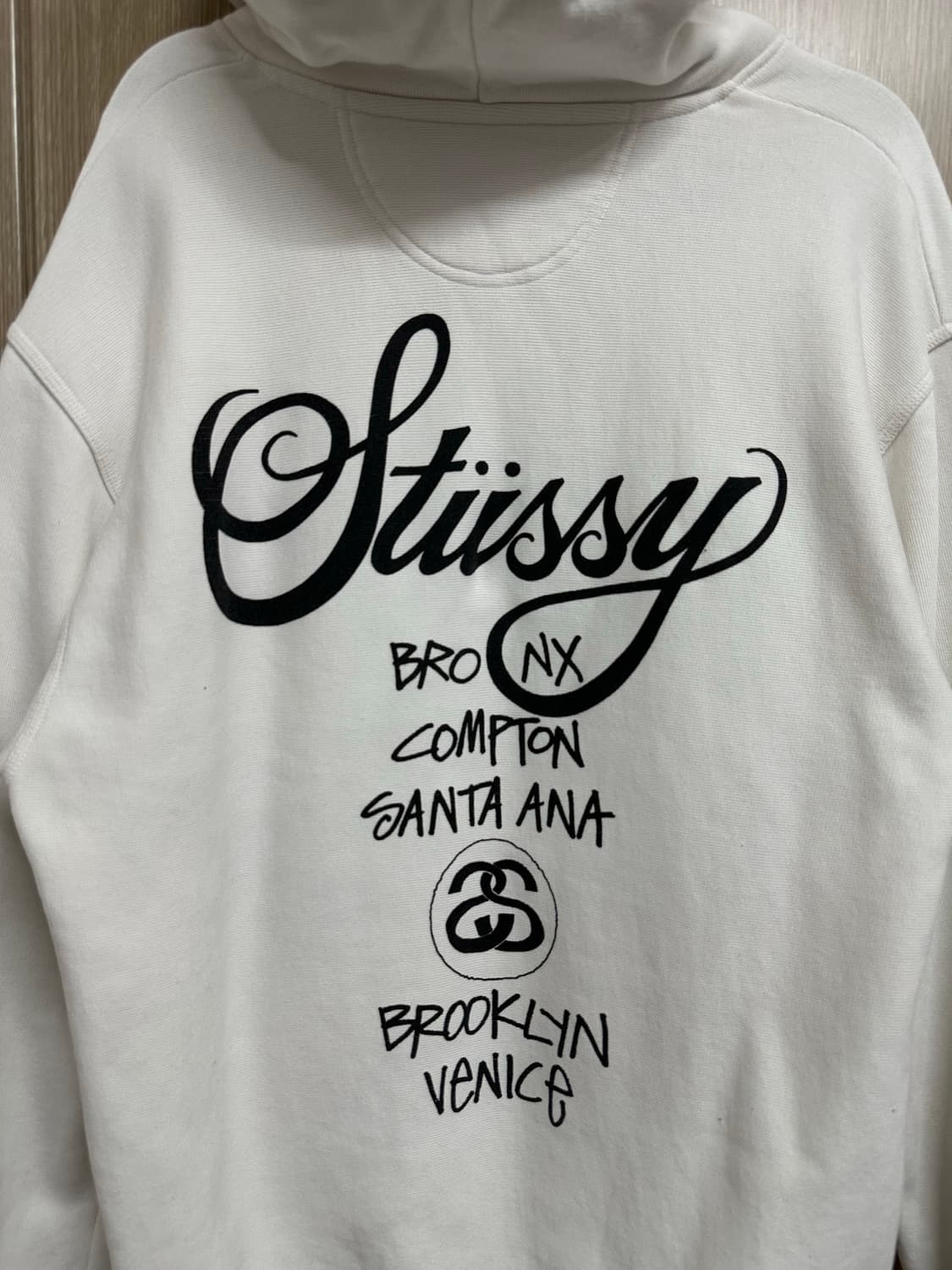 스투시 월드투어 화이트 후드티 상품이미지4