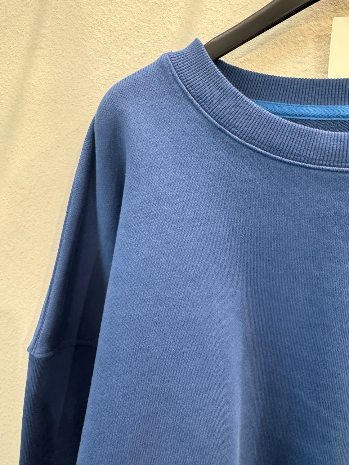 미드나잇모먼 크롭 맨투맨 상품이미지2