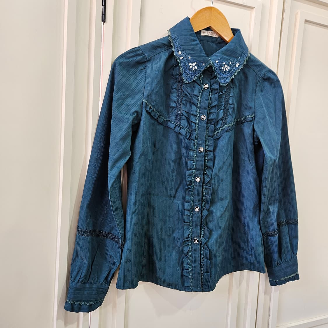 axes femme 프릴 레이스 블라우스 상품이미지2