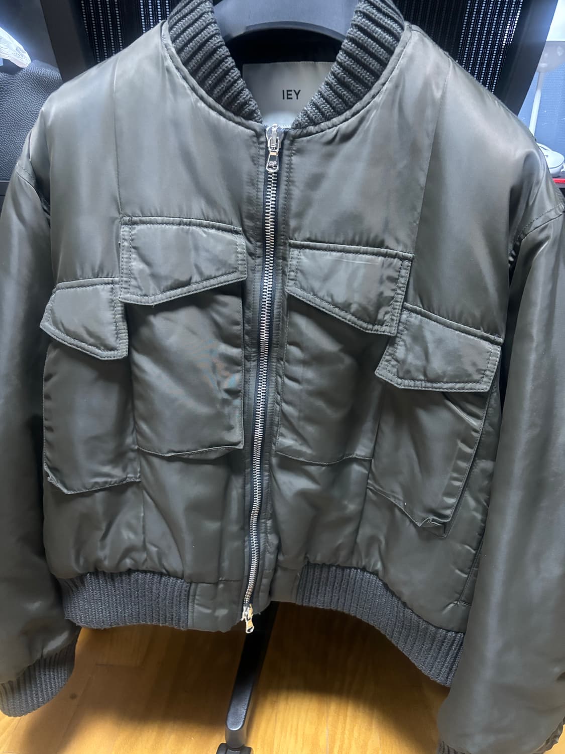 이에이 4포켓 붐버 M 상품이미지1